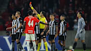 Botafogo foi muito prejudicado pela arbitragem no Beira-Rio