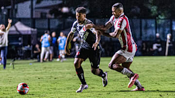 Vasco empata com o Bangu em São Januário