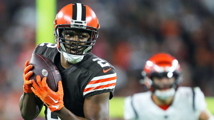 Browns wide receiver Amari Cooper catches a second-half pass for a first down against the Bengals on Oct. 31, 2022.

Brownsbengalsmnf 11