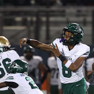 Pacifica quarterback Taylor Lee.