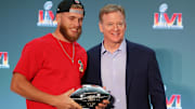 Kupp recibió el premio al MVP del Super Bowl