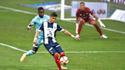 Maximiliano Meza ante la marca de José Ortíz.