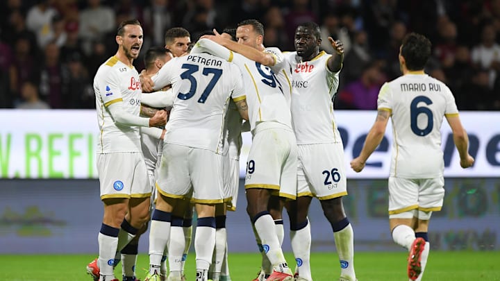 La carica del Napoli a Salerno La carica del Napoli a Salerno