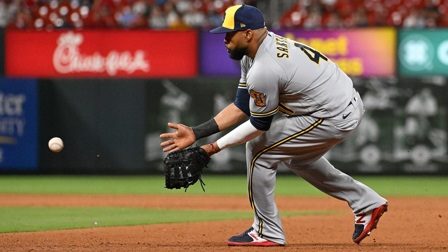 What We Learned: Brewers snubbed in Gold Glove awards - Brew Crew Ball