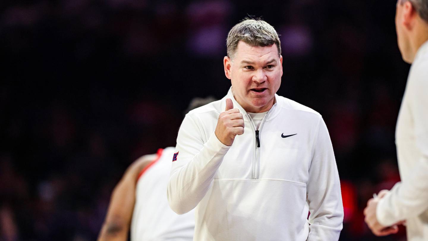 No. 2 Arizona Handles Business Against Norfolk State at Home
