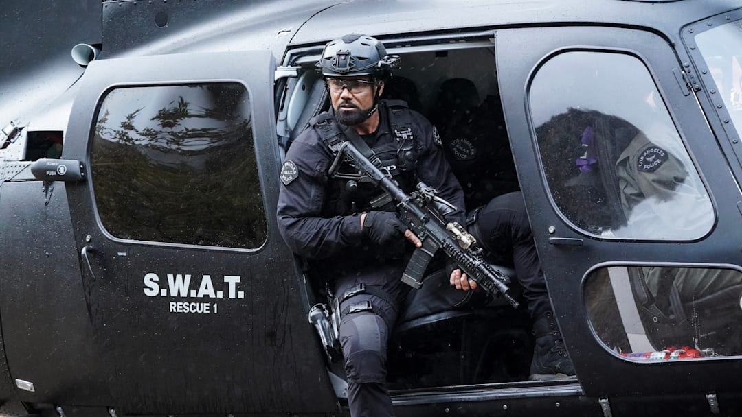 “High Ground” – During a hiking trip, Powell and Gamble stumble upon an illegal weed farm and find themselves taking on a dangerous cartel, on S.W.A.T., Friday, Feb. 28 (10:00-11:00 PM, ET/PT) on the CBS Television Network, and streaming on Paramount+ (live and on-demand for Paramount+ with SHOWTIME subscribers, or on-demand for Paramount+ Essential subscribers the day after the episode airs)*. Pictured (L-R): Shemar Moore as Daniel “Hondo” Harrelson. Bill Inoshita/Sony Pictures Television/CBS