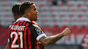 L'OGC Nice peut soulever le trophée.
