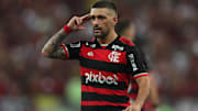 Arrascaeta está entre os prováveis titulares do Flamengo para o Clássico dos Milhões
