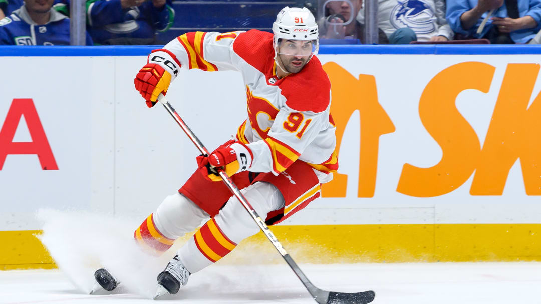 Calgary Flames v Vancouver Canucks