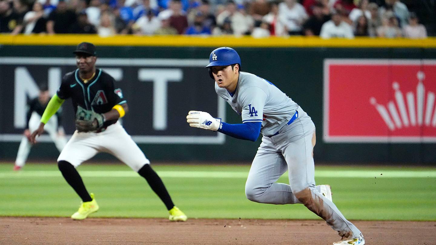 Dodgers' Shohei Ohtani Steals 3 Bases, Continues Historic Push For 50 ...
