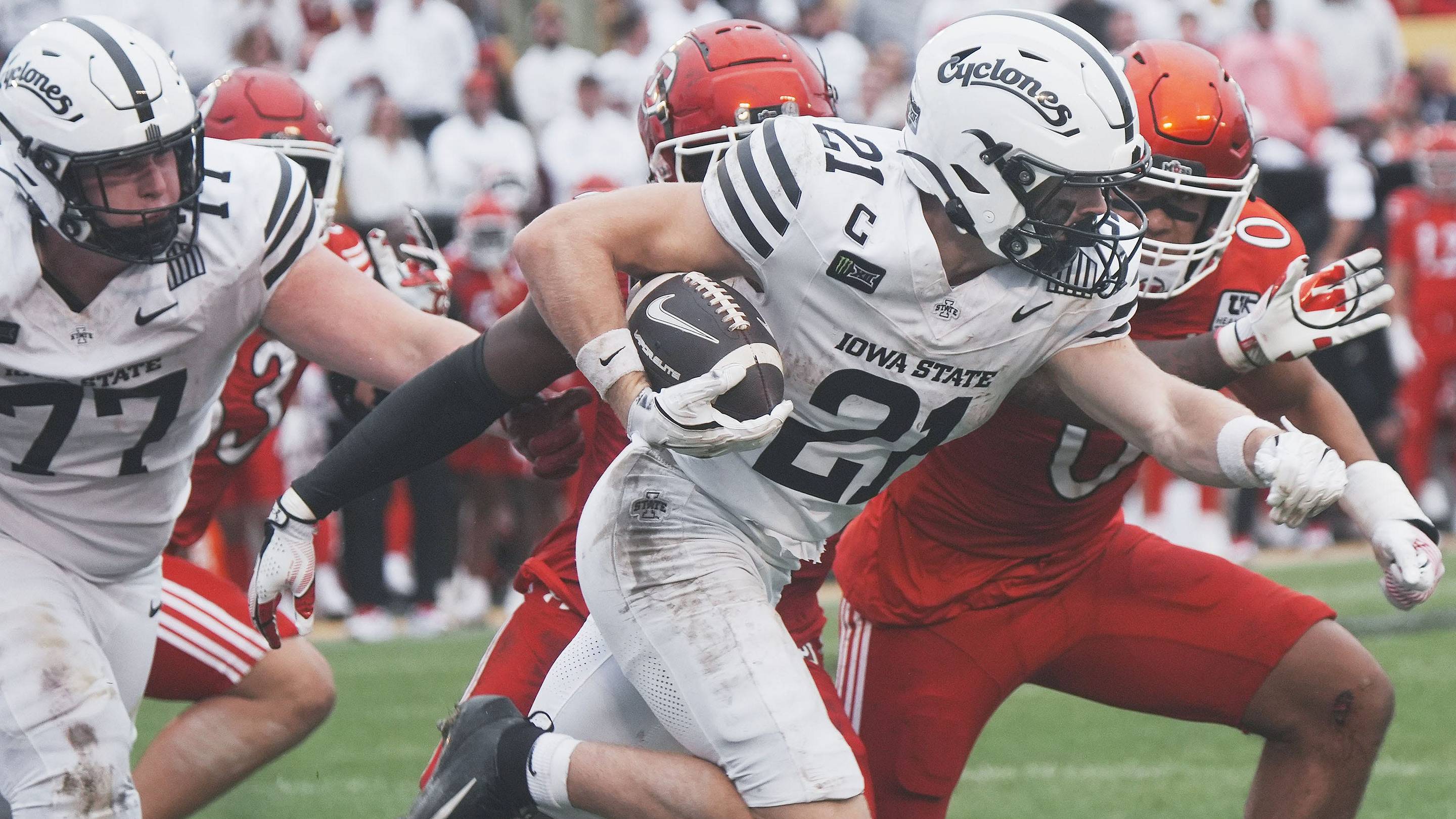Aiden Flora Blossoming Into Star for Iowa State Football