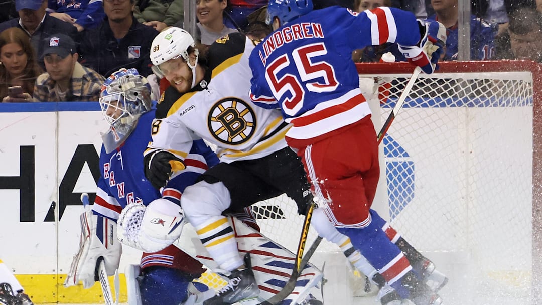 Boston Bruins v New York Rangers