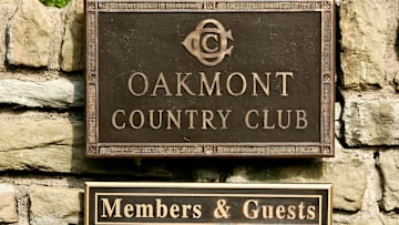 Oakmont Country Club sign