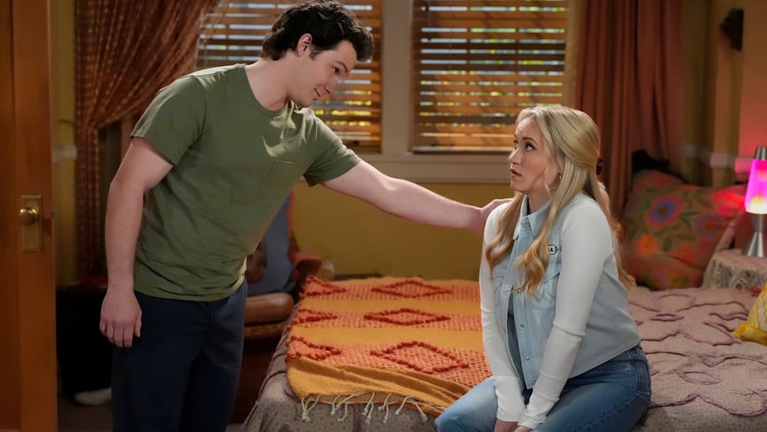 “A Sportsbook and a Breakup” – Mandy finds out Meemaw runs an illegal sportsbook and decides she wants in on the action. Meanwhile, Georgie struggles to keep Mandy’s new job a secret, on GEORGIE & MANDY’S FIRST MARRIAGE, Thursday, March 13 (8:00-8:31 PM, ET/PT) on the CBS Television Network, and streaming on Paramount+ (live and on-demand for Paramount+ with SHOWTIME subscribers, or on-demand for Paramount+ Essential subscribers the day after the episode airs)*. YOUNG SHELDON stars Annie