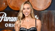 Alexis Ren