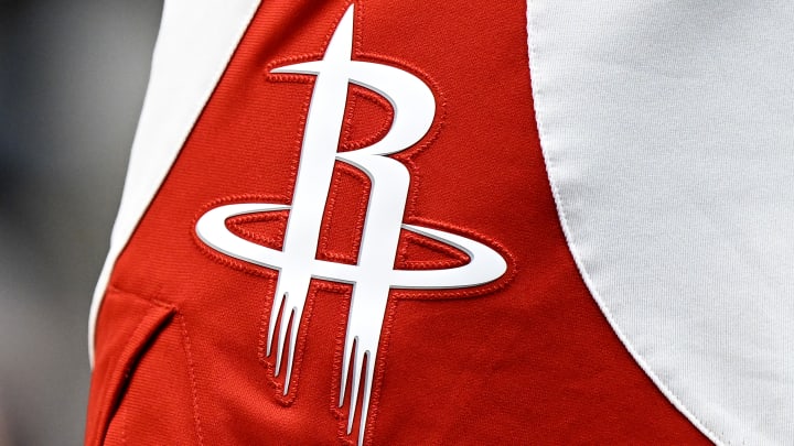 The Houston Rockets need a new logo 