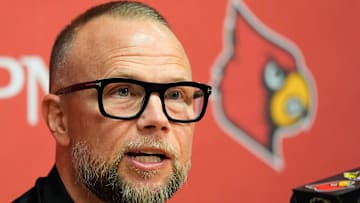 Pat Kelsey and Louisville are considered one of the favorites to land Iowa's top basketball prospect, Arafan Diane.