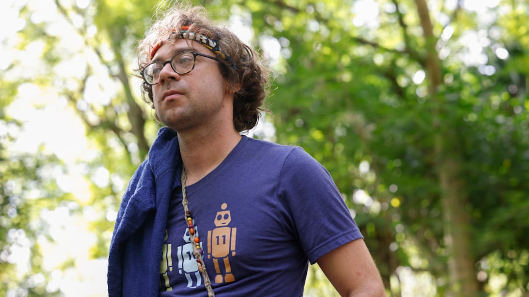 “Epic Party” – 24 returning players are abandoned on the islands of Fiji for a monumental 50th season, with the chance to win $1 million. The theme of the season, “In the Hands of the Fans,” quickly materializes as decisions from the fan vote swiftly and forcefully impact the game in Survivor 50. Photo: Robert Voets/CBS ©2025 CBS Broadcasting, Inc. All Rights Reserved.
