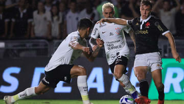 Vasco e Corinthians se enfrentam pela rodada 16 do Brasileirão.