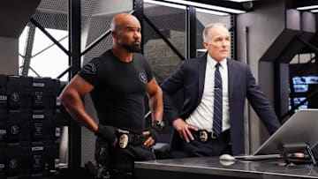 “Human Interest” – Tan is left reeling when his girlfriend is kidnapped, and 20-Squad must race to track down a violent cartel leader who may be behind the abduction, on S.W.A.T., Friday, Nov. 15 (8:00-9:00 PM, ET/PT) on the CBS Television Network, and streaming on Paramount+ (live and on-demand for Paramount+ with SHOWTIME subscribers, or on-demand for Paramount+ Essential subscribers the day after the episode airs)*. Pictured (L-R): Shemar Moore as Daniel “Hondo” Harrelson and Patrick St.