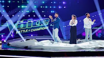 Adam Levine, Kelly Clarkson, John Legend