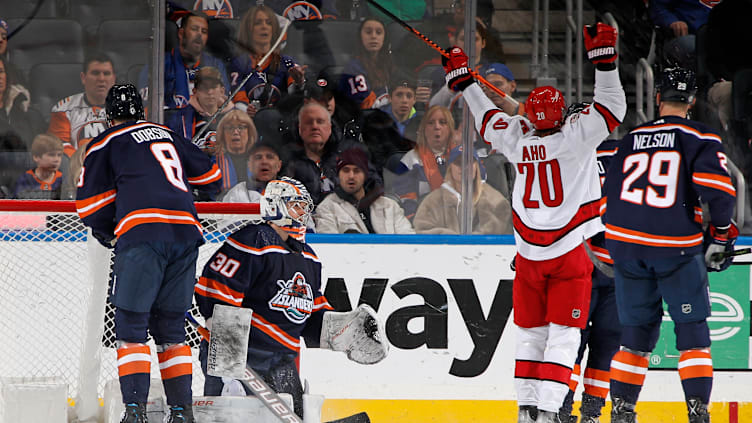 Carolina Hurricanes v New York Islanders