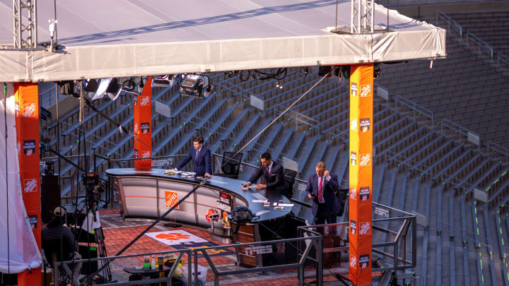 The announcers have been set for LSU Football's season opener