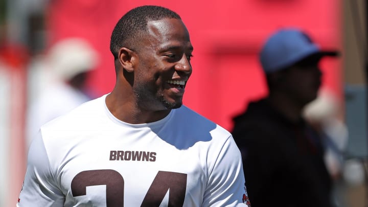 Browns running back Nick Chubb is all smiles on the sideline during minicamp, Tuesday, June 11, 2024, in Berea.
