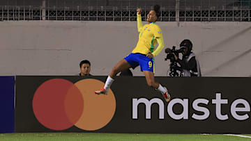 Brasil confirmou favoritismo na estreia