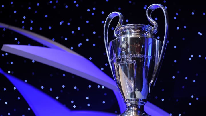 Le trophée de la Ligue des Champions Le trophée de la Ligue des Champions