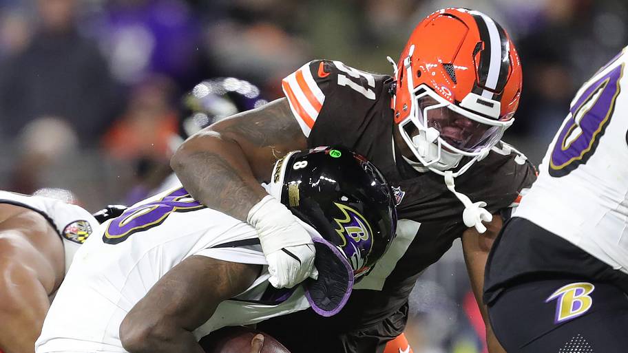 Cleveland Browns Defensive Staple Injured in Offseason …
