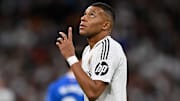 Francês vem se recuperando de lesão muscular