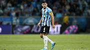 Kannemann inicia partida entre os titulares