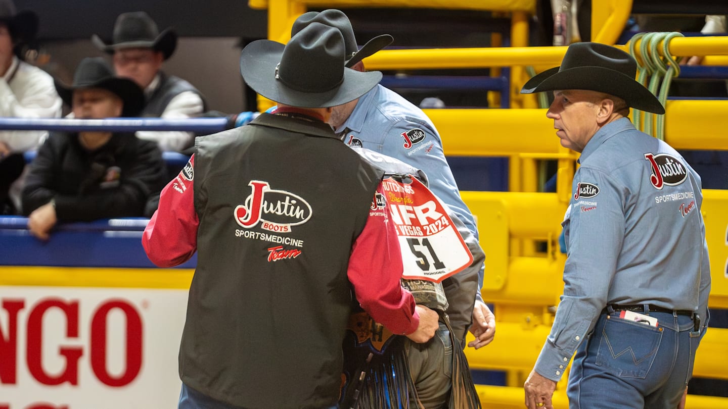 The “Rodeo Doctor” Who Has Served Three Decades at the Professional Level