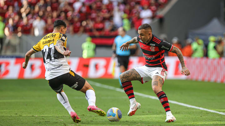 Everton Cebolinha, em Flamengo x Criciúma