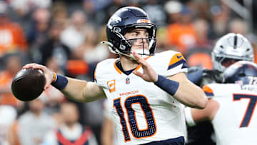 Denver Broncos v Las Vegas Raiders