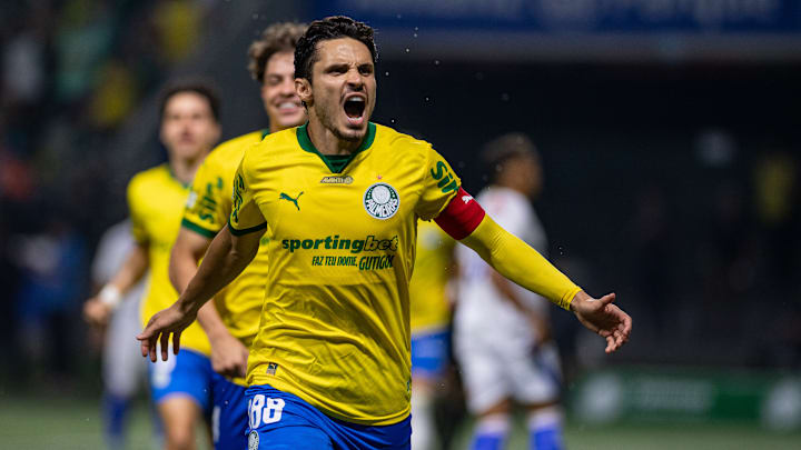 Raphael Veiga será um dos titulares do Palmeiras contra o Juventude