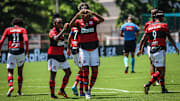 Flamengo e Grêmio se enfrentam nas semis da Supercopa do Brasil Feminina. 