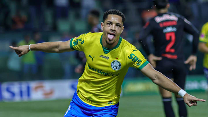 Vitor Roque vive grande fase no Palmeiras Vitor Roque vive grande fase no Palmeiras