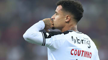 Coutinho é um dos titulares do Vasco para o Clássico da Amizade