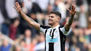 Bruno Guimarães não precisou nem de títulos para conquistar a apaixonada torcida do Newcastle 