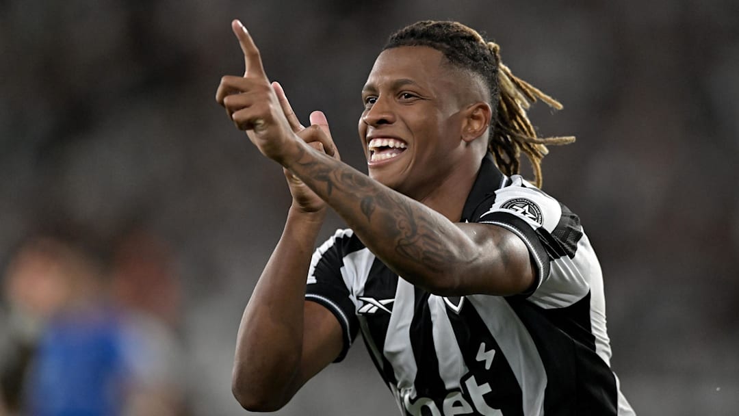 Danilo foi destaque na vitória do Botafogo sobre o Cruzeiro Danilo foi destaque na vitória do Botafogo sobre o Cruzeiro