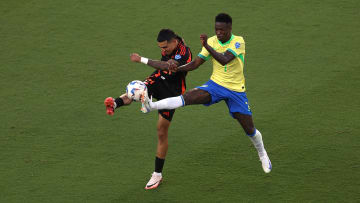 Vinicius Junior pouco fez diante da Colômbia