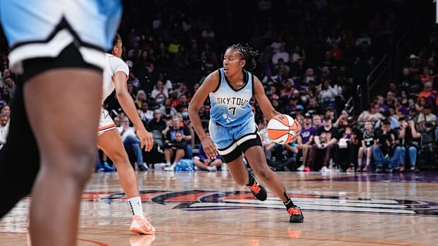 Ariel Atkins joined the Chicago Sky this off-season. The veteran guard hoped to make the WNBA playoffs with Angel Reese.