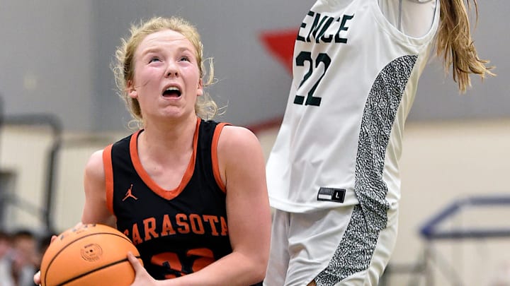 Sarasota High girls basketball player Paisley Binswanger Sarasota High girls basketball player Paisley Binswanger