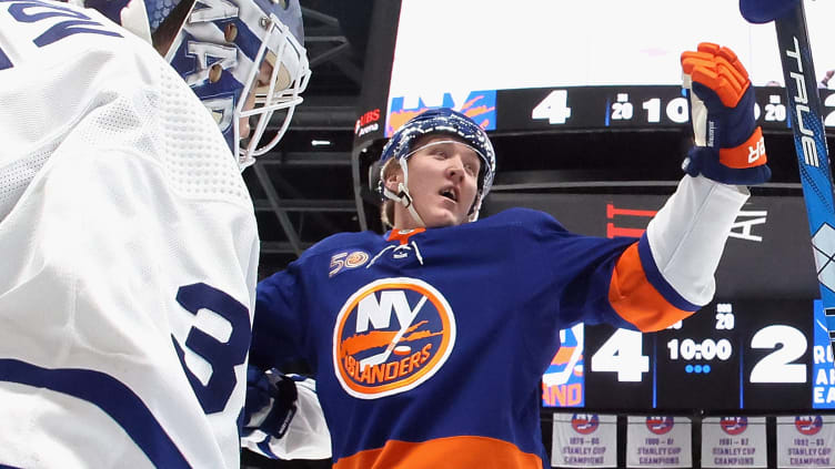 Toronto Maple Leafs v New York Islanders