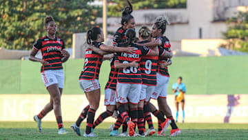 Flamengo busca vaga nas semis da Supercopa Feminina
