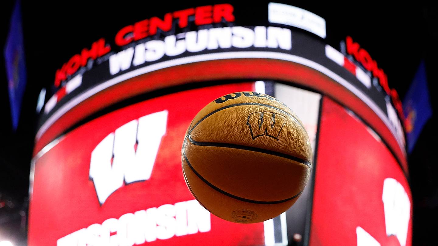 Wisconsin Makes the Cut as EJ Walker Announces Top 4, Sets Commitment Date - Vimarsana News