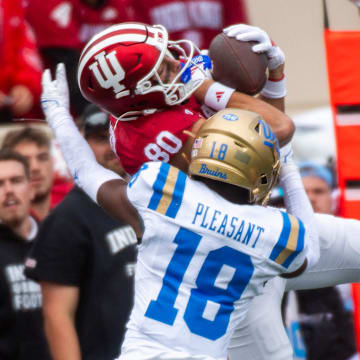 Indiana's Charlie Becker (80) makes the catch during the Indiana versus UCLA football game at Memorial Stadium on Saturday, Oct. 25, 2025.