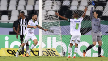 Felipe Azevedo deve retornar à equipe titular do América neste duelo diante do Botafogo